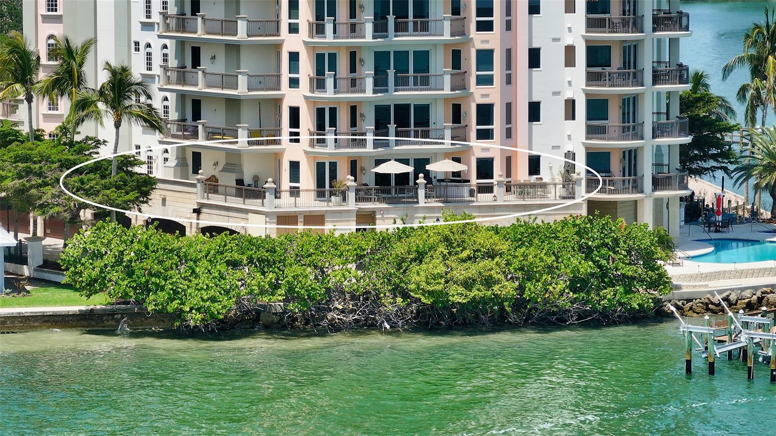 THE GRANDE RIVIERA - Residential