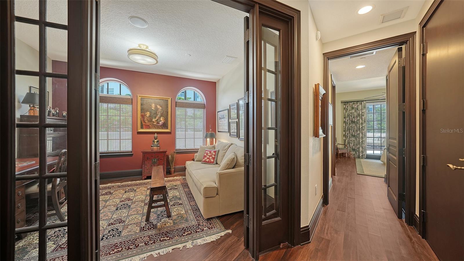 THE GRANDE RIVIERA - Residential