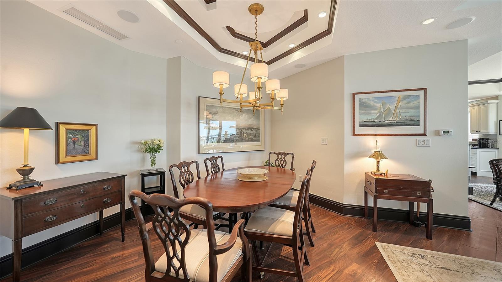 THE GRANDE RIVIERA - Residential