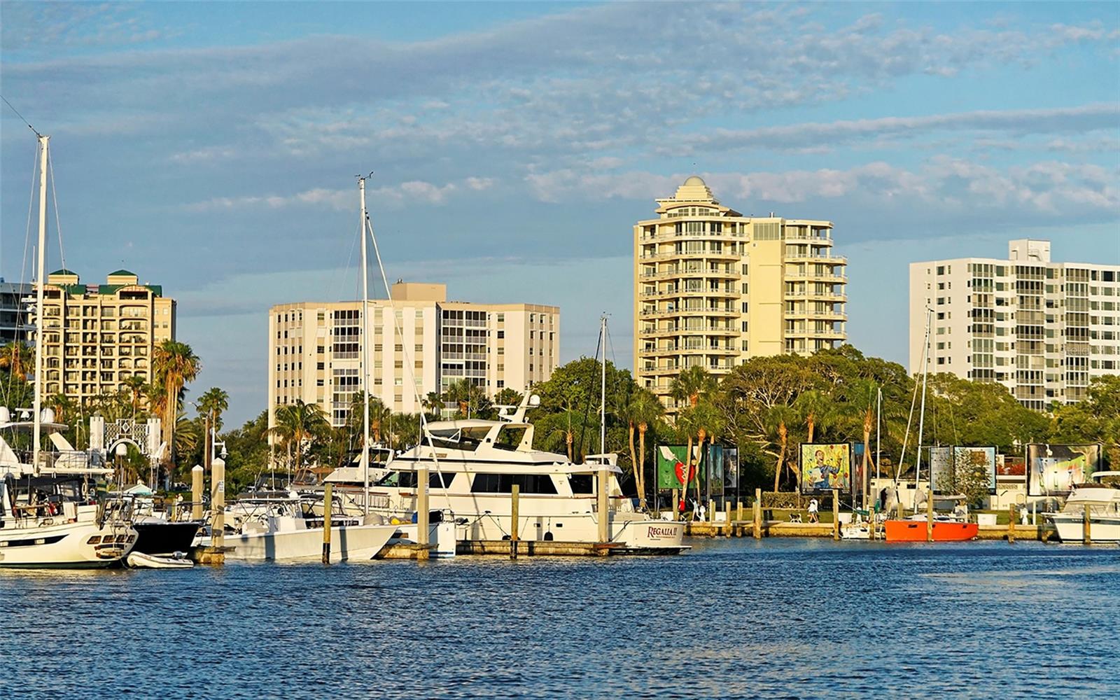 THE GRANDE RIVIERA - Residential