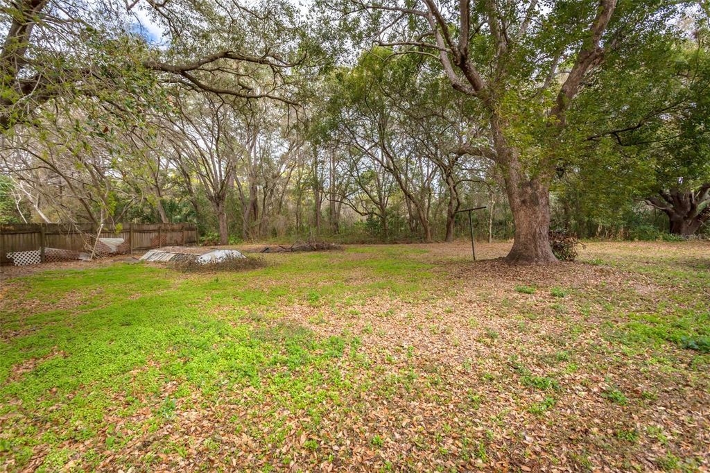 Photo of 233 Temple Circle W, Winter Haven, FL 33880 (MLS # L4959813)