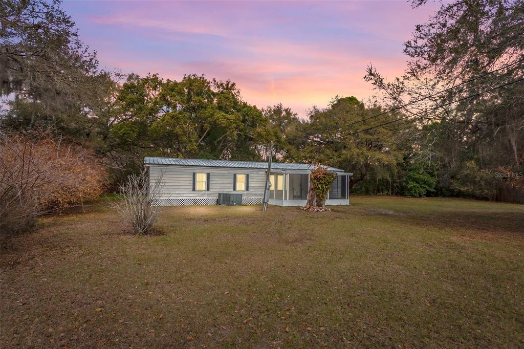 Photo of 233 Temple Circle W, Winter Haven, FL 33880 (MLS # L4959813)