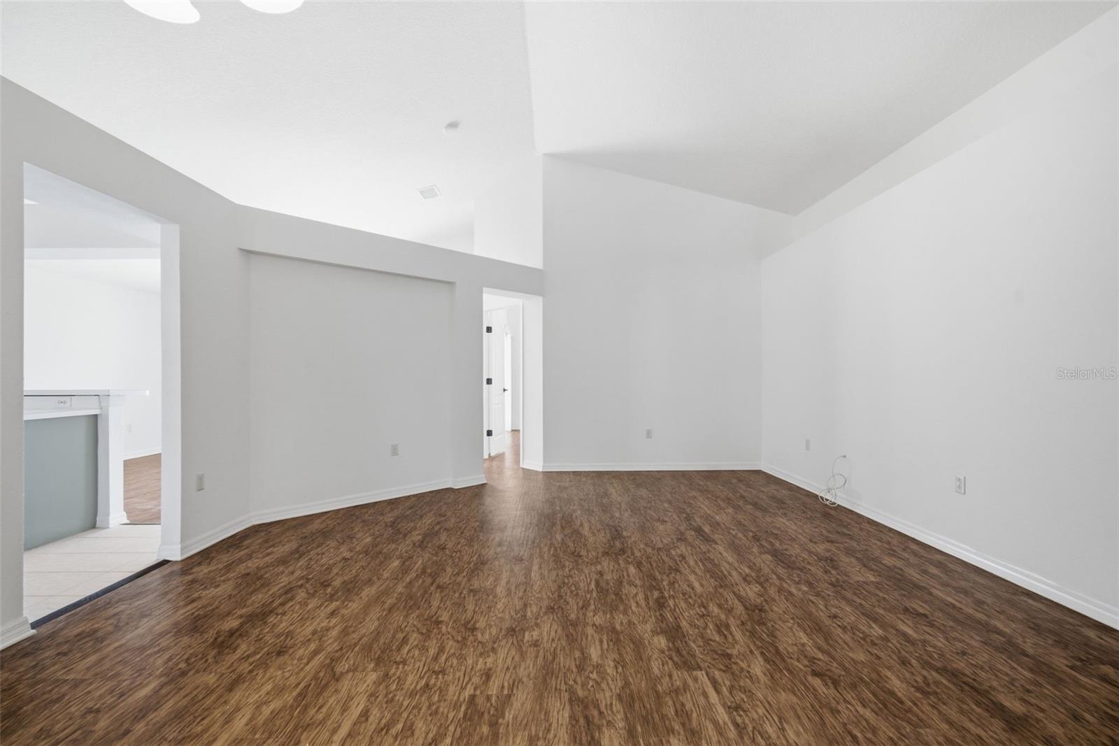 KINGS LAKE PHASE 3 - Residential