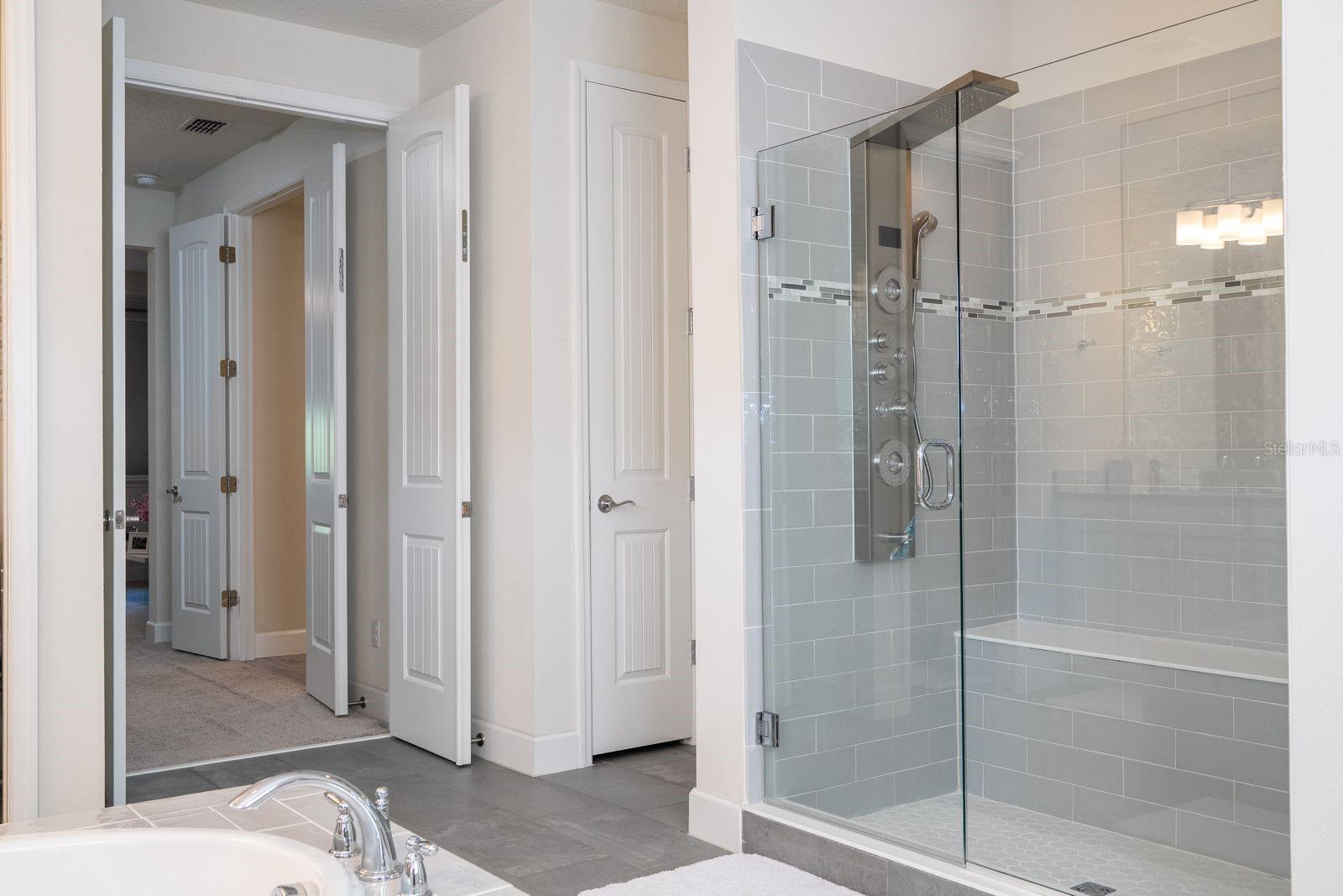 ROYAL LEGACY ESTATES - Residential