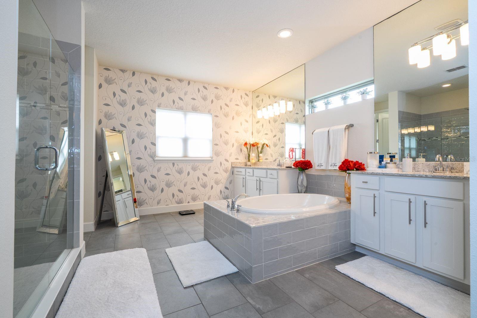 ROYAL LEGACY ESTATES - Residential