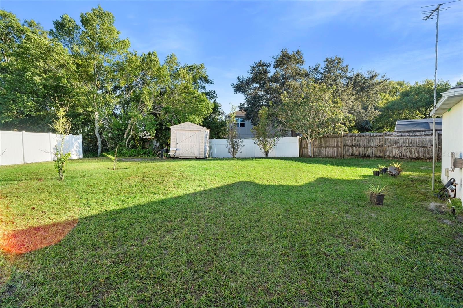 DELTONA LAKES UNIT 02 - Residential