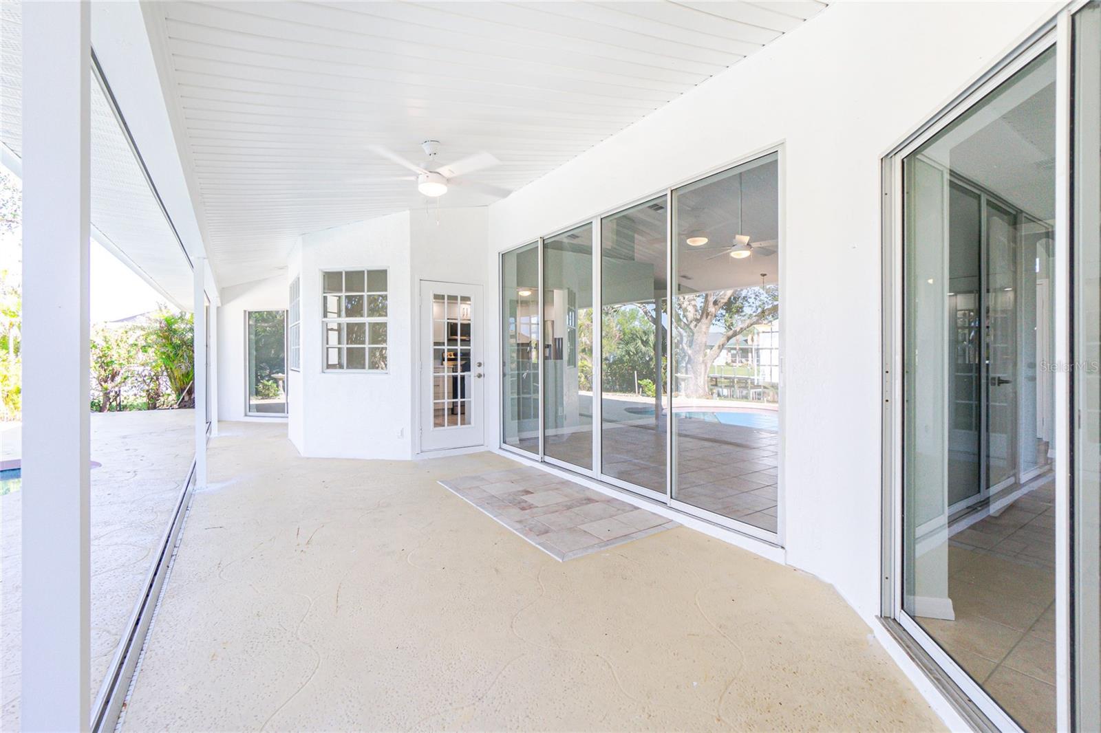 ROTONDA WEST PEBBLE BEACH - Residential