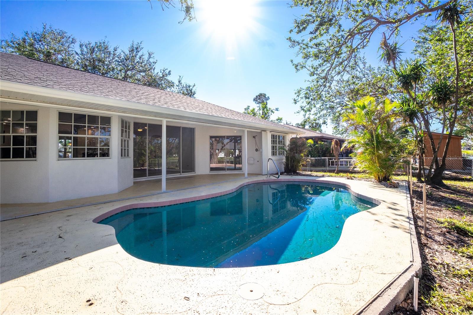 ROTONDA WEST PEBBLE BEACH - Residential