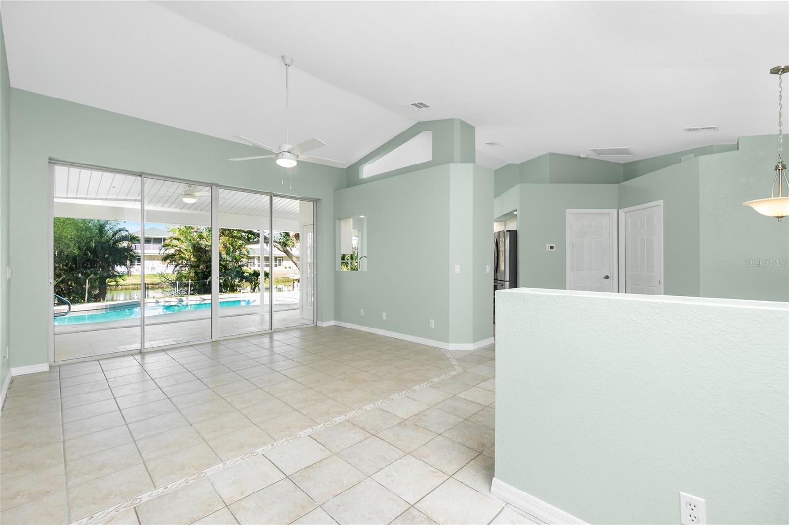 ROTONDA WEST PEBBLE BEACH - Residential