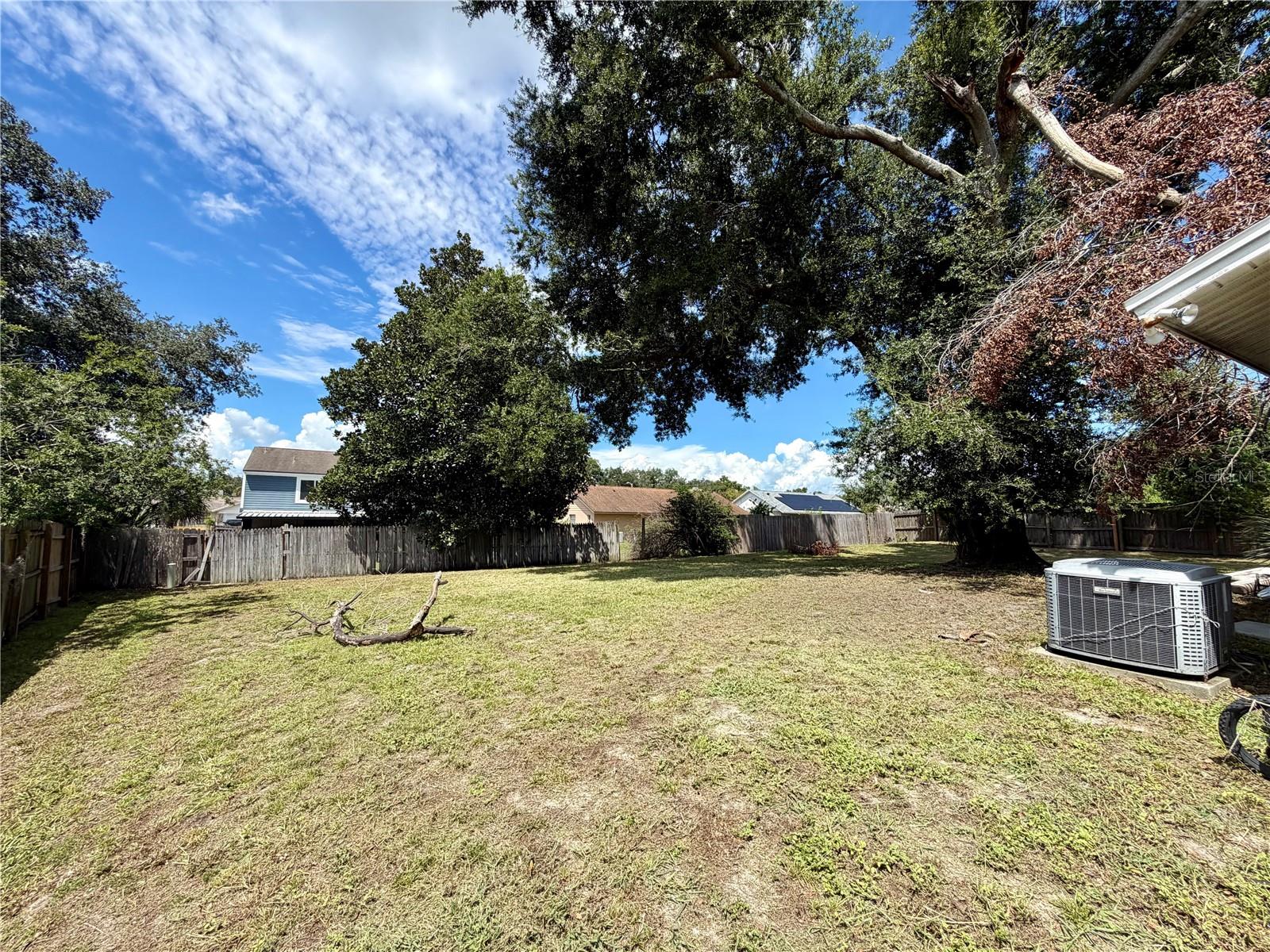 2810 SAINT CLAIR COURT