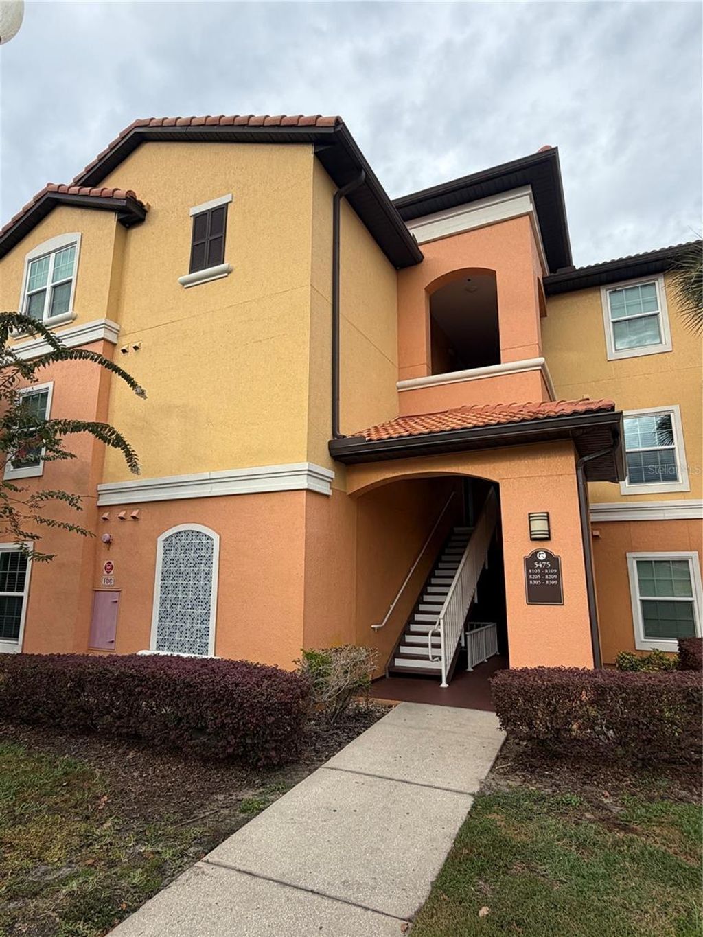 Photo of 5475 Vineland Road #8209, Orlando, FL 32811 (MLS # S5140463)