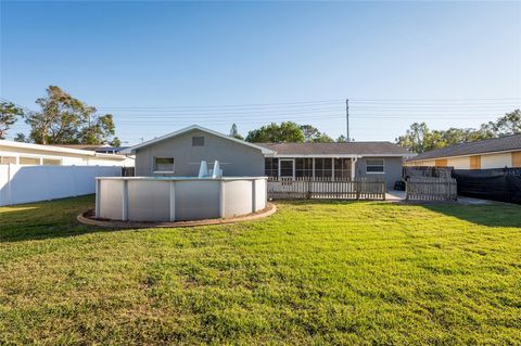 A home in SEMINOLE