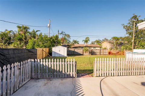 A home in SEMINOLE