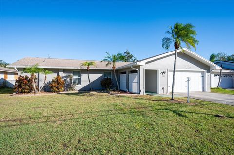 A home in SEMINOLE