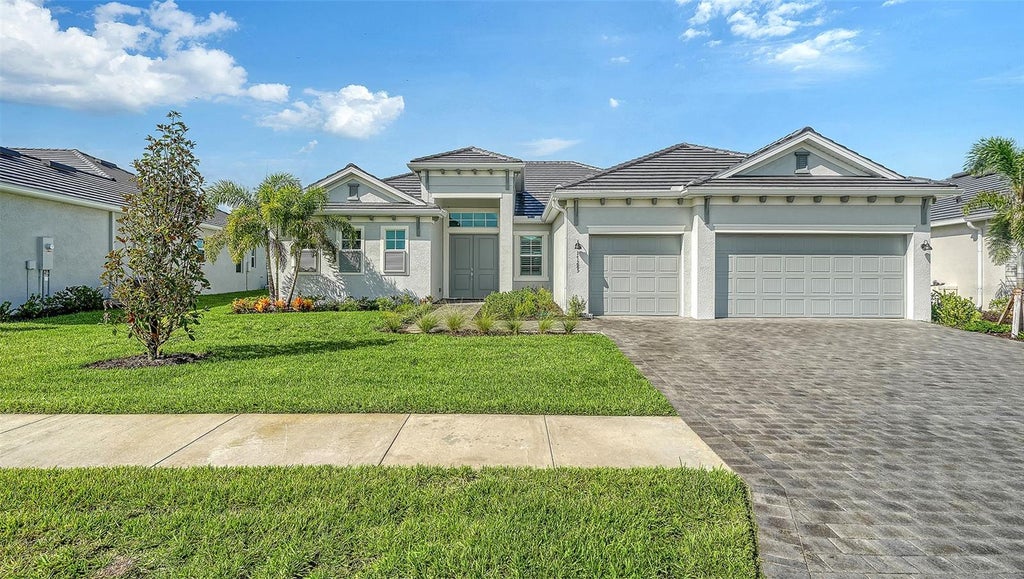 Photo of 17285 Albatross Road, Venice, FL 34293 (MLS # A4704139)