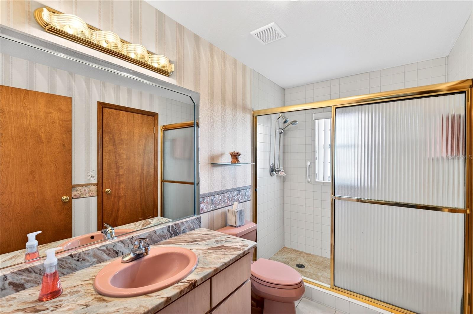 SILVER SPGS SHORES UN 27 - Residential