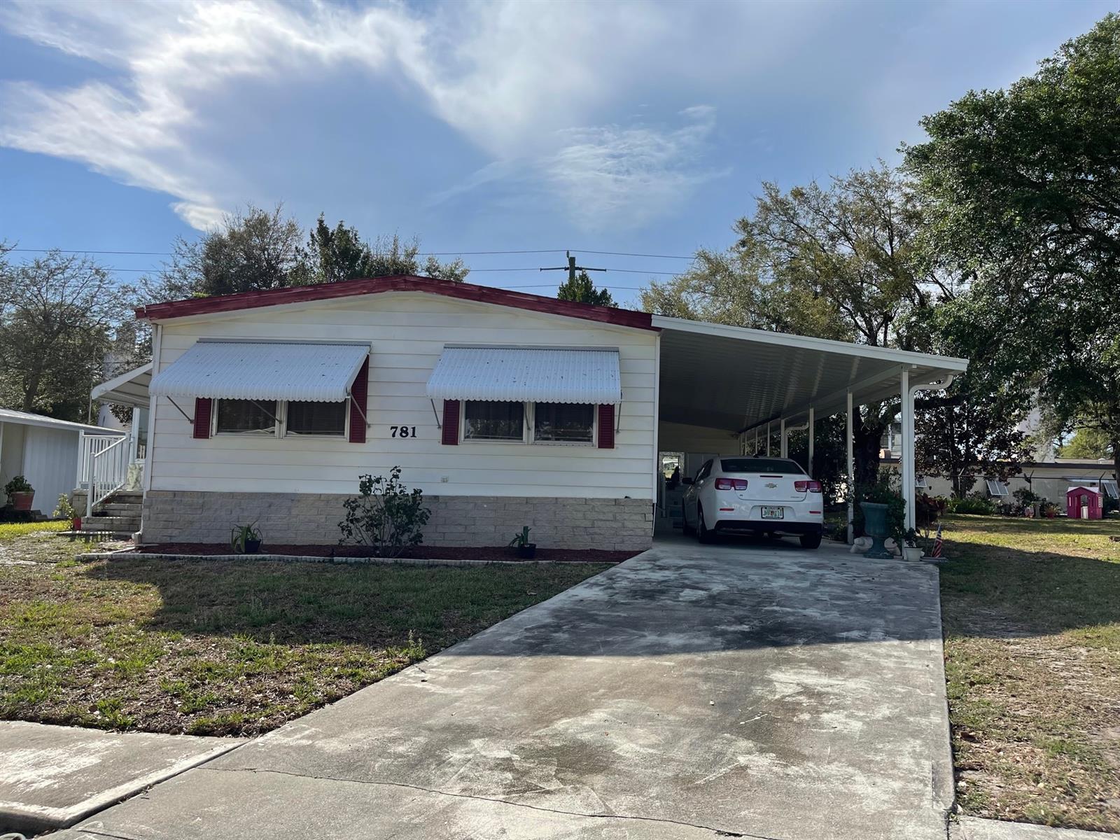 Laurelwood Mobile Estates Unit 01 - Residential