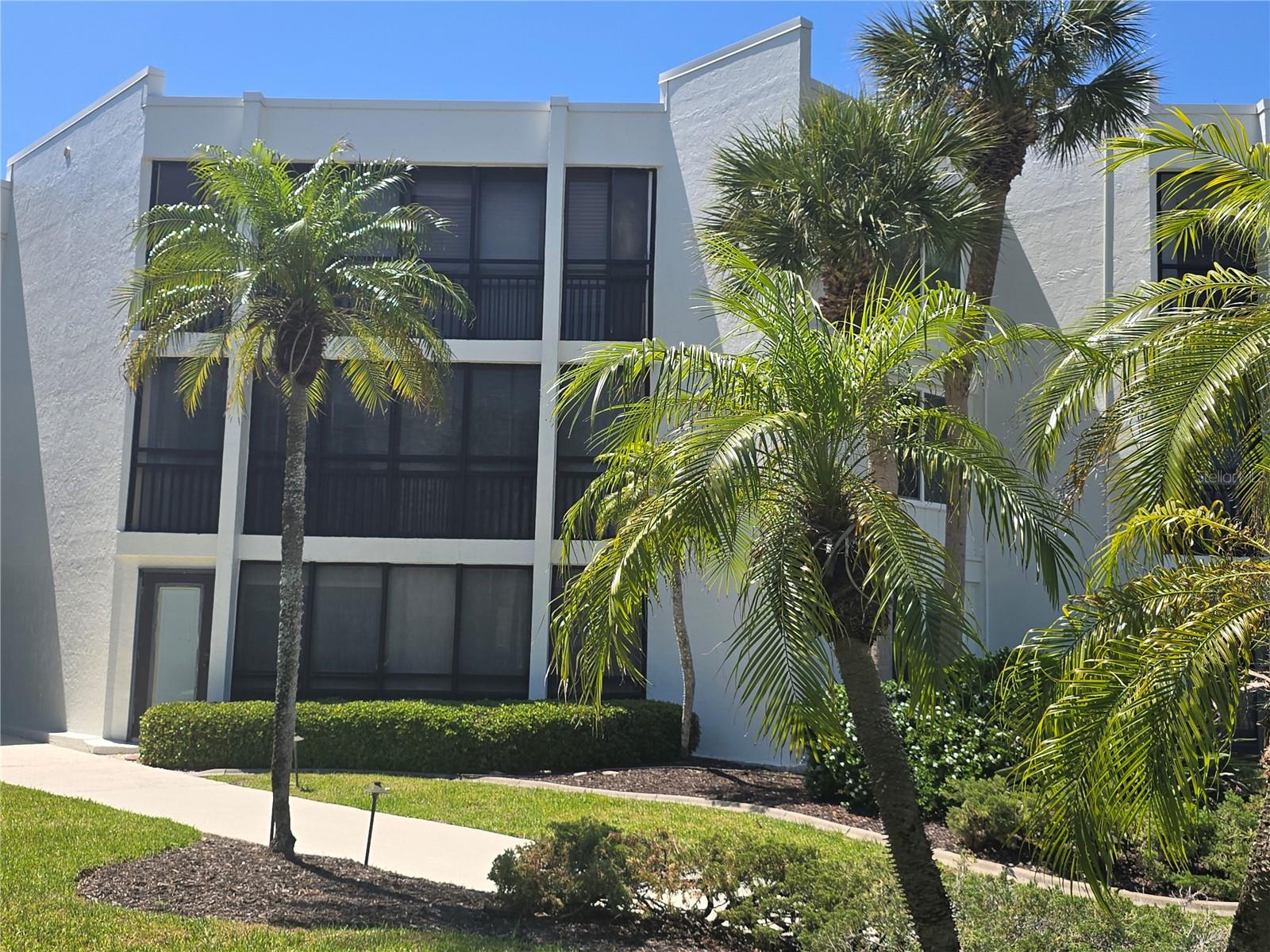 450 GULF OF MEXICO DRIVE 303