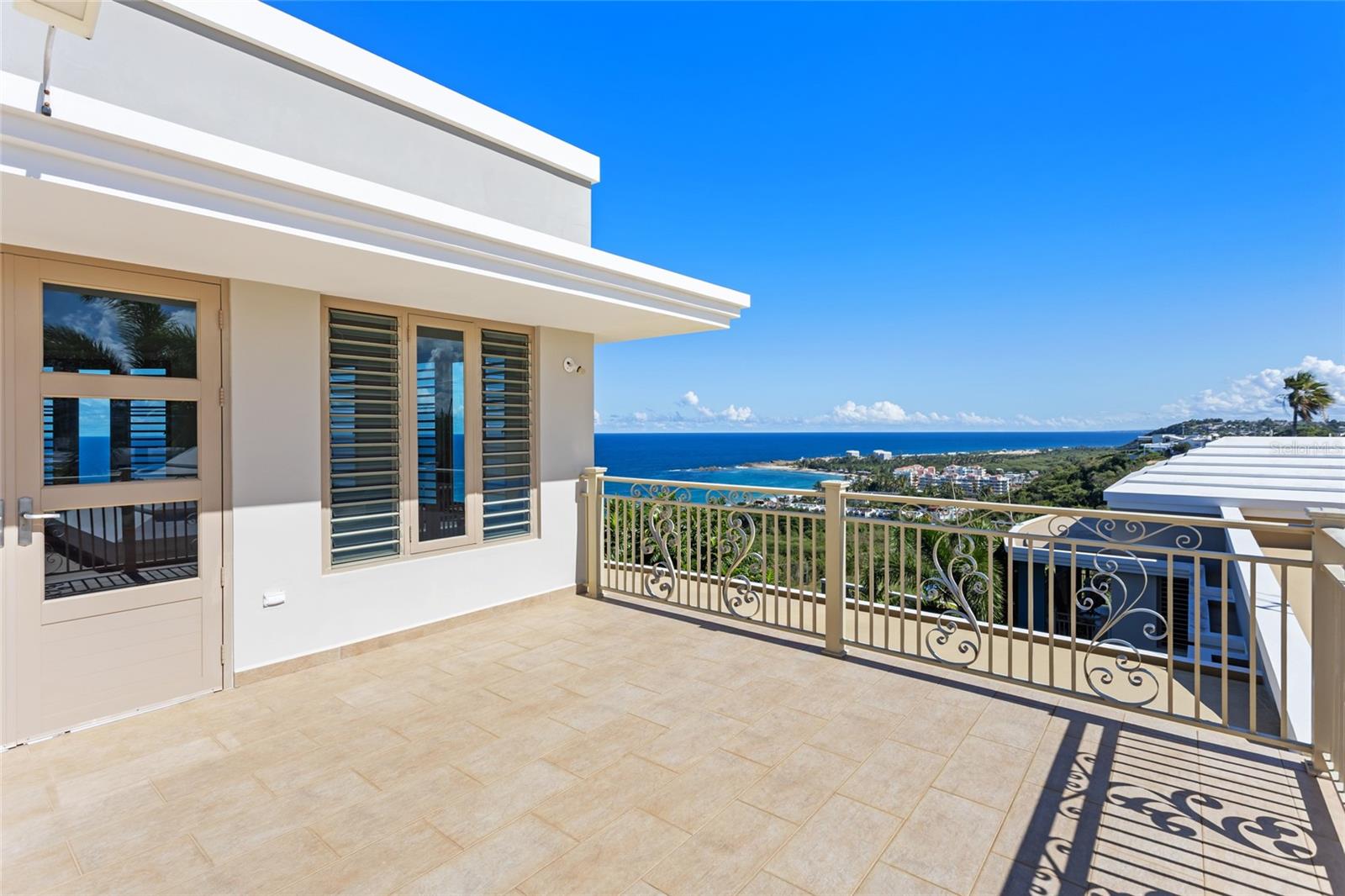 URB. MIRADOR DEL CIELO - Residential