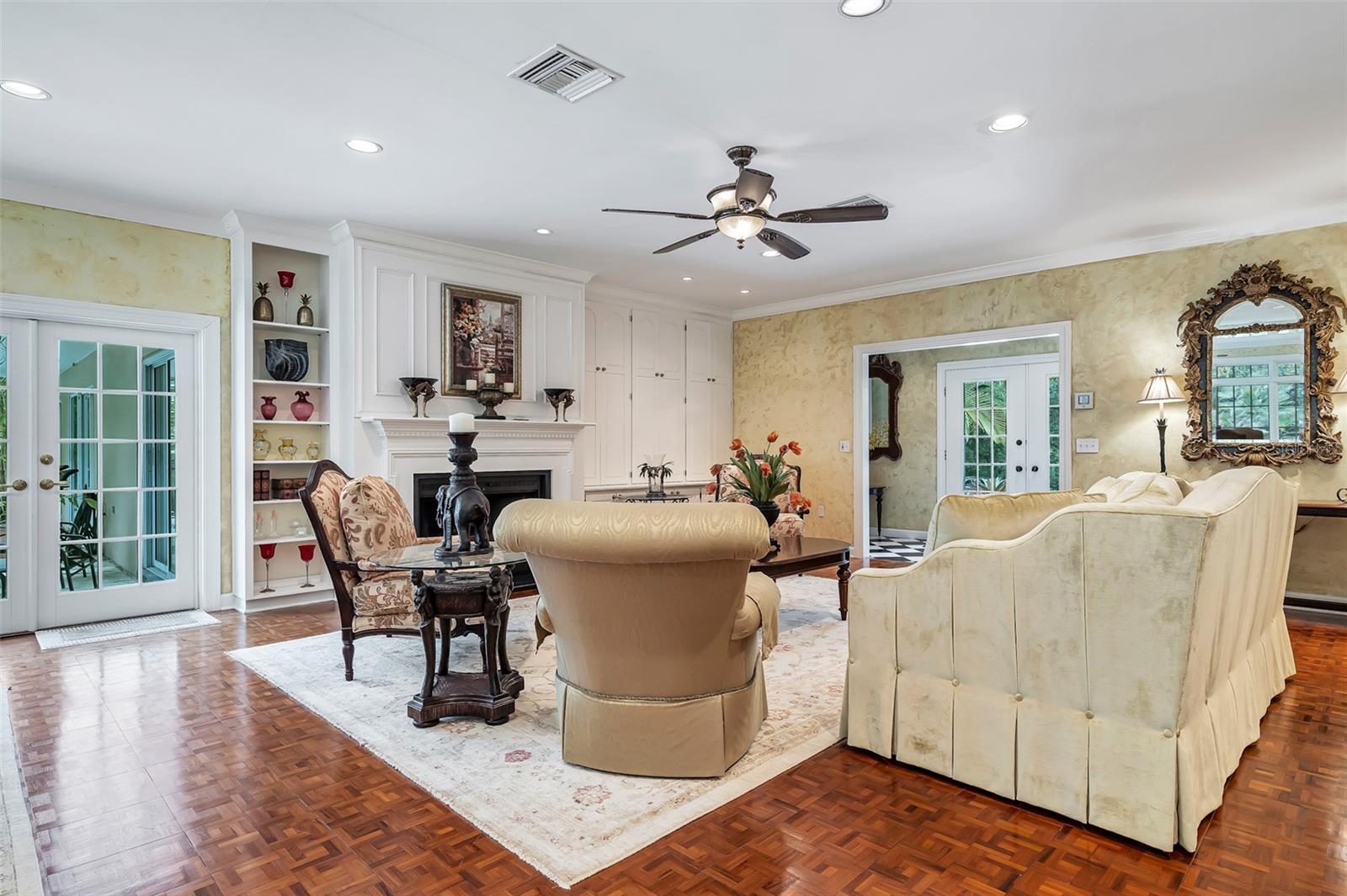 MOUNTAIN LAKE UNREC - Residential