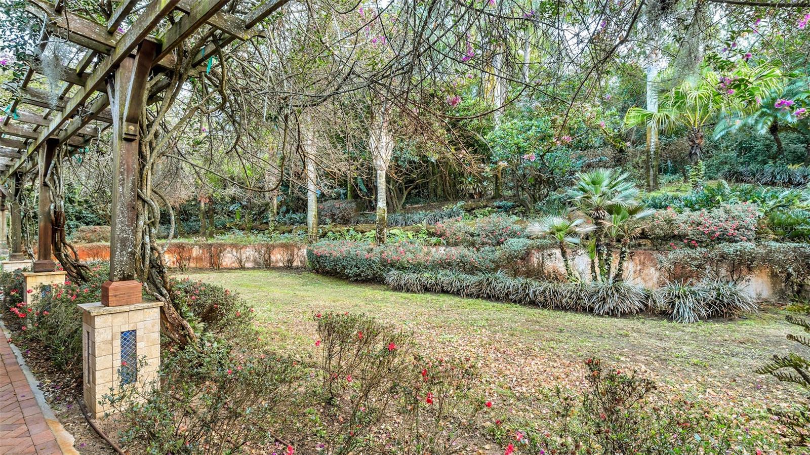 MOUNTAIN LAKE UNREC - Residential