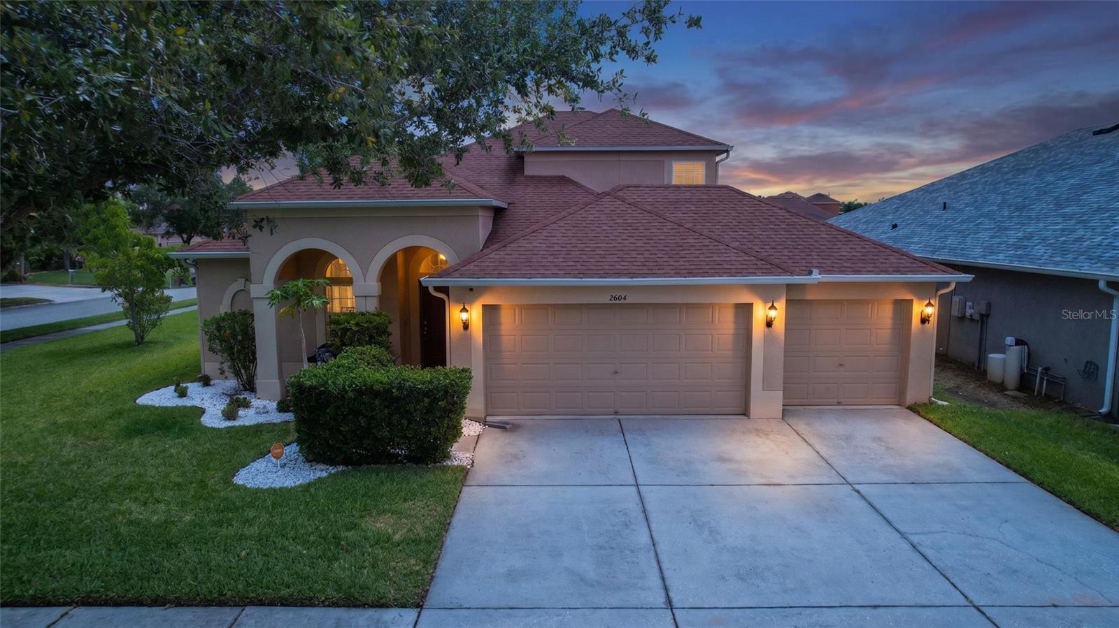 2604 DAKOTA ROCK DRIVE