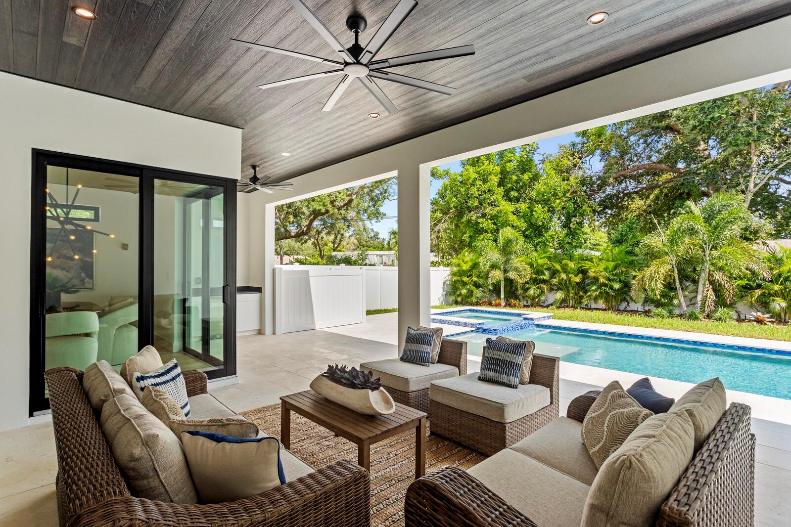 SARASOTA BEACH - Residential