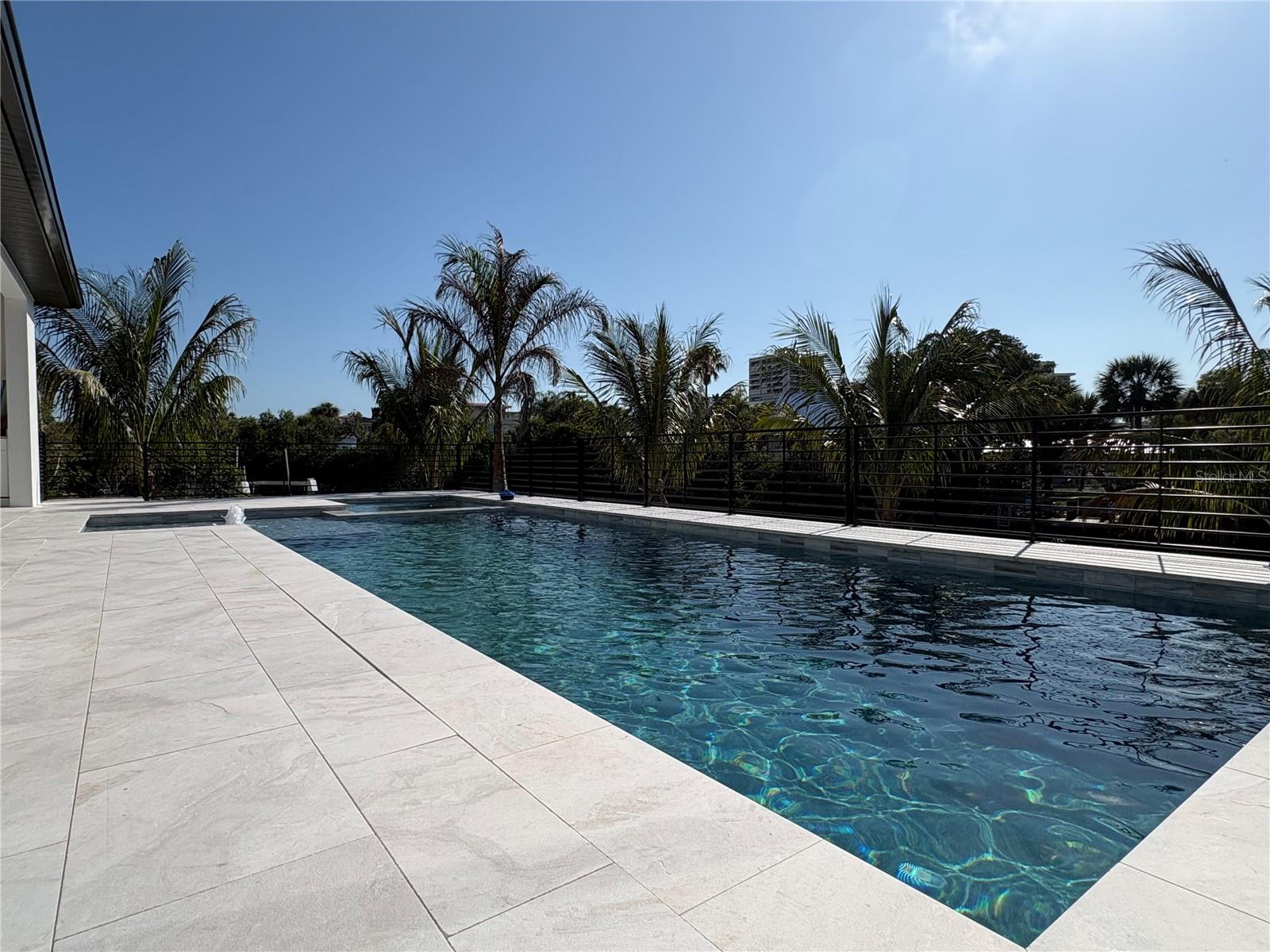 SARASOTA BEACH - Residential