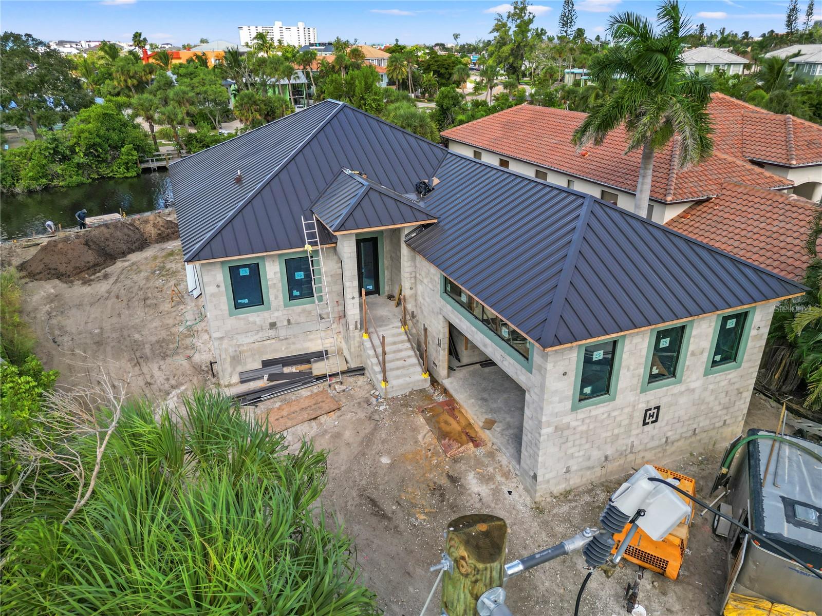 SARASOTA BEACH - Residential