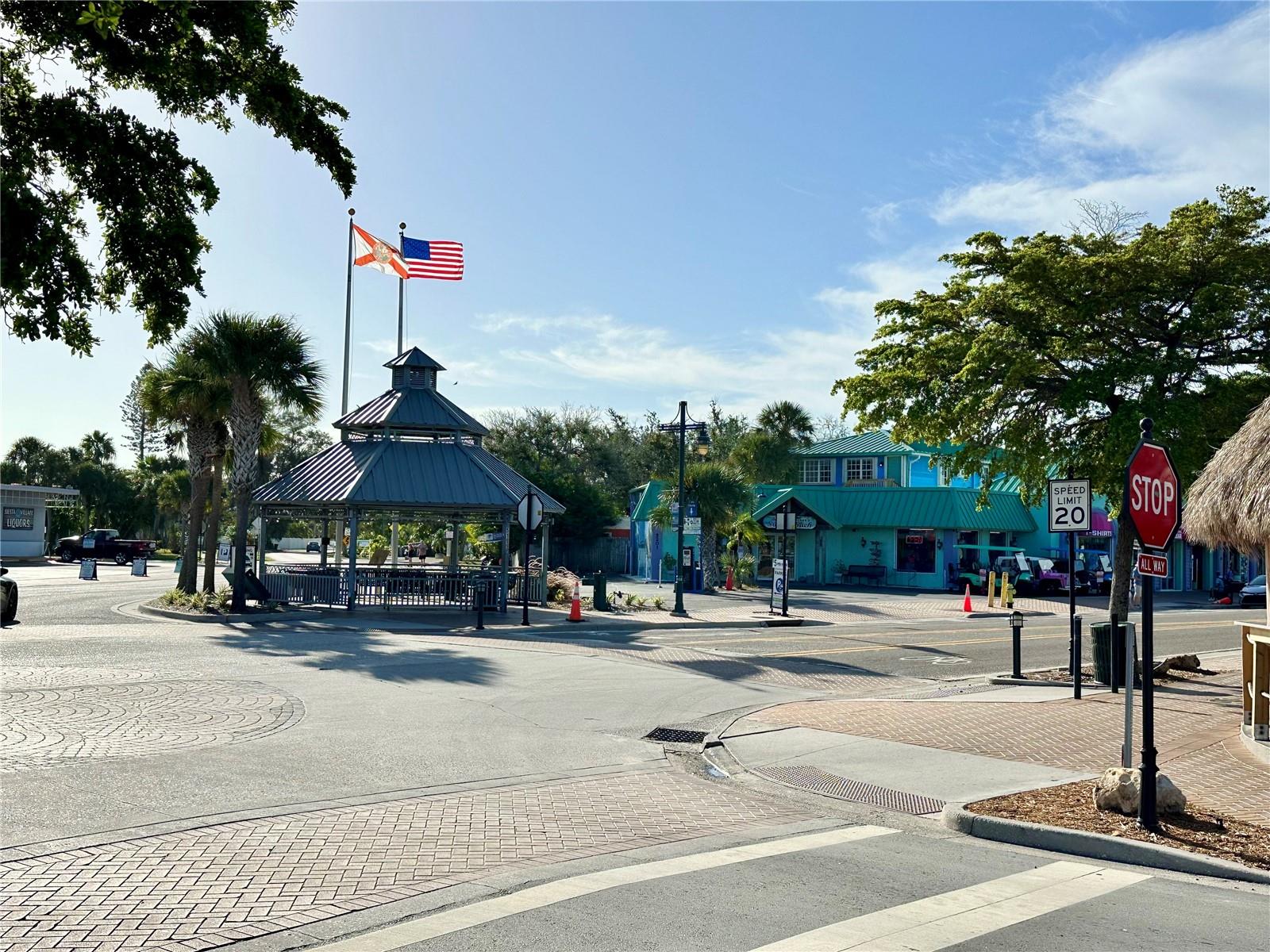 SARASOTA BEACH - Residential