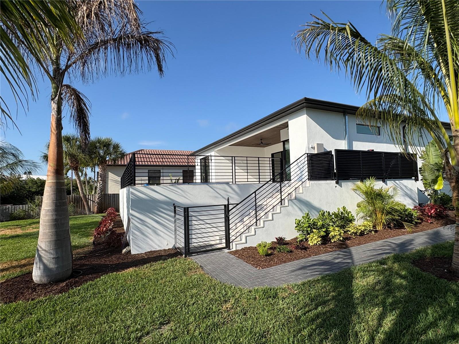 SARASOTA BEACH - Residential