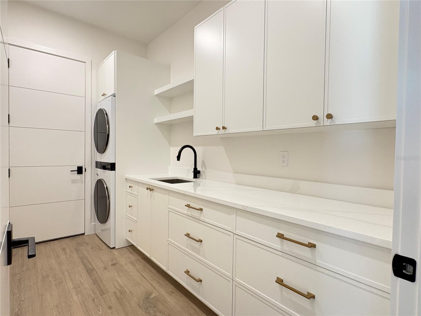 SARASOTA BEACH - Residential
