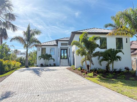 Photo of 276 Island Circle, Sarasota, FL 34242 (MLS # A4667090)