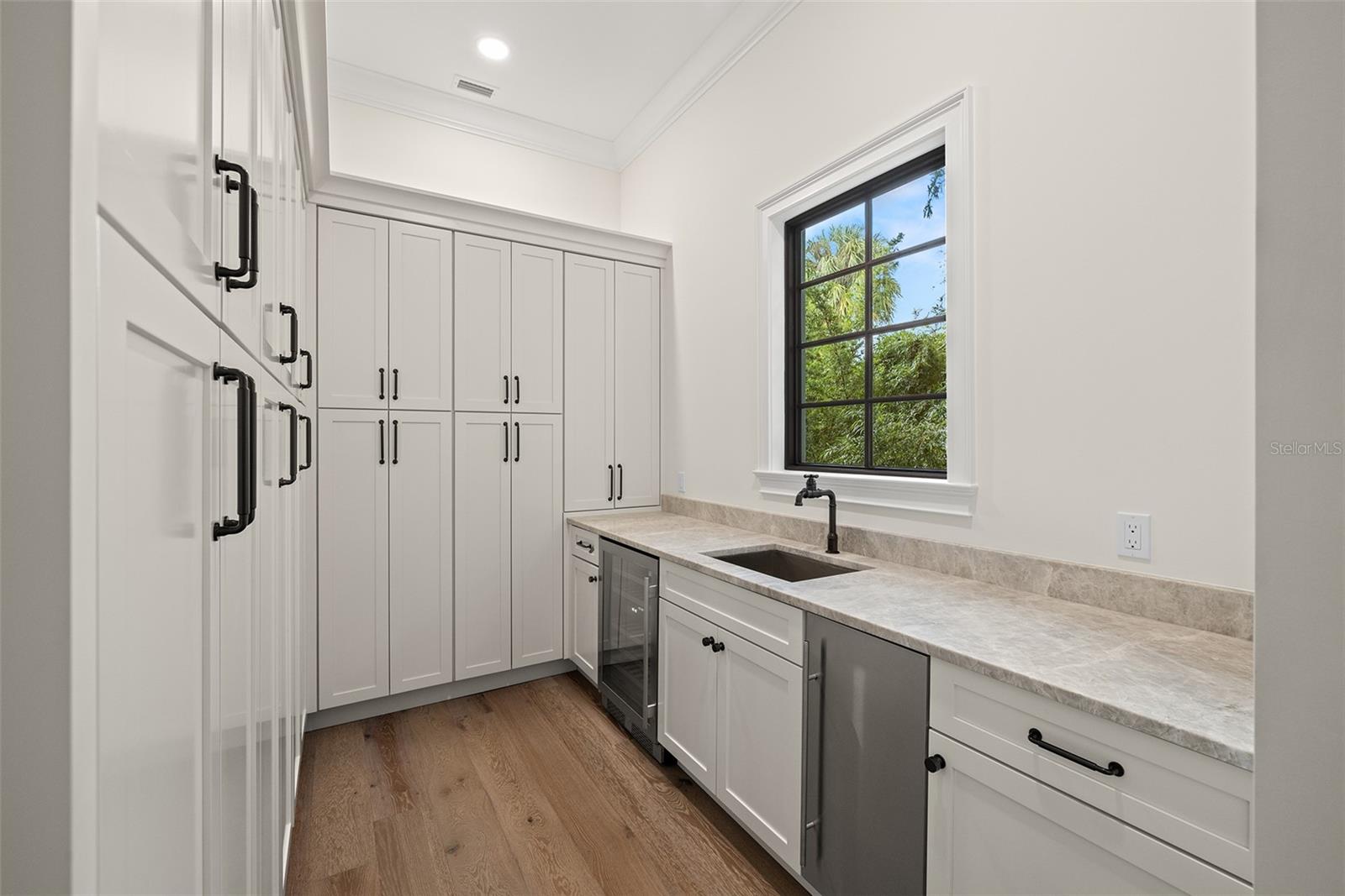 SUNSET PARK - Residential