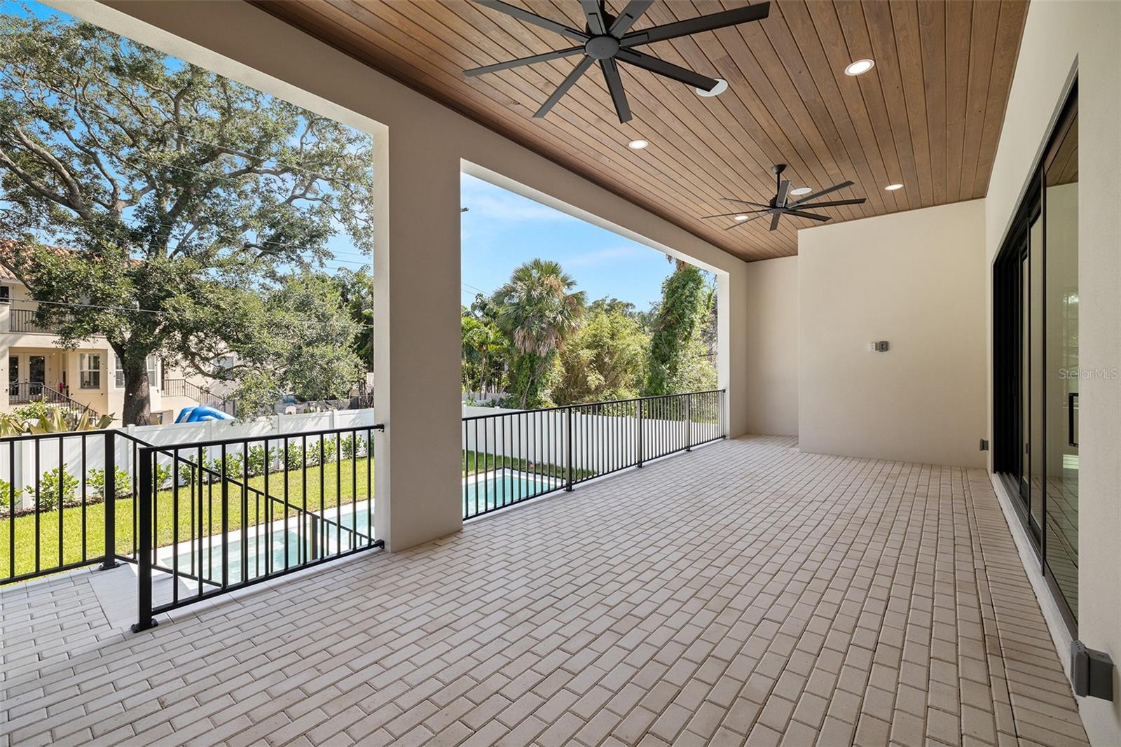 SUNSET PARK - Residential