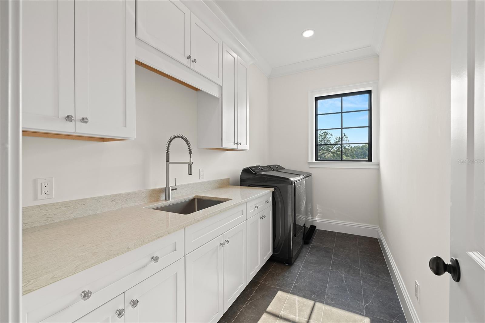 SUNSET PARK - Residential