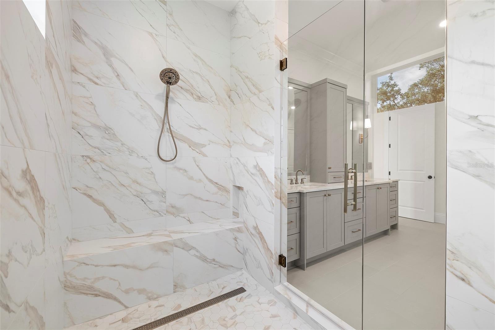 SUNSET PARK - Residential