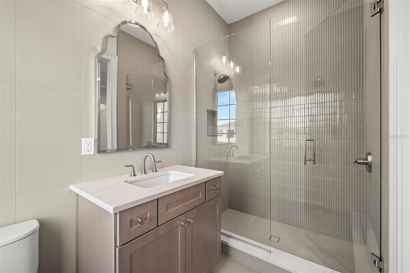 SUNSET PARK - Residential