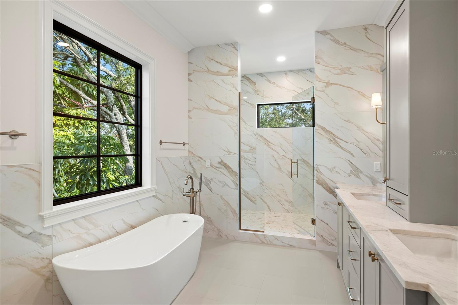 SUNSET PARK - Residential