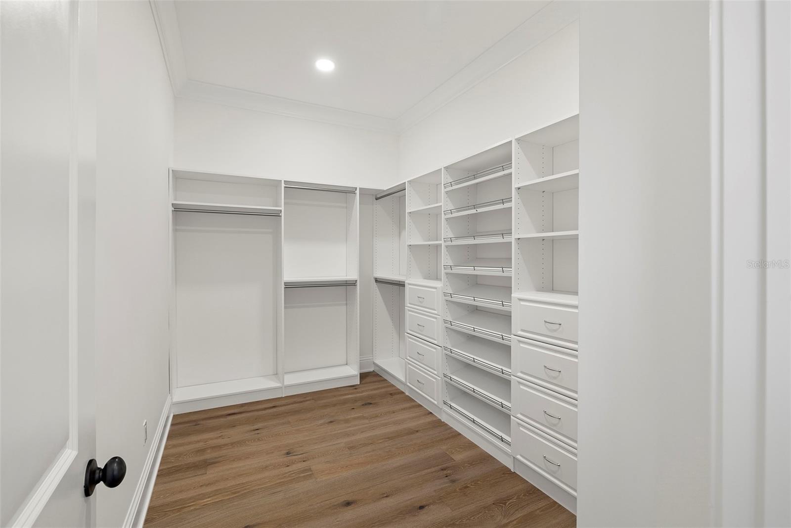 SUNSET PARK - Residential