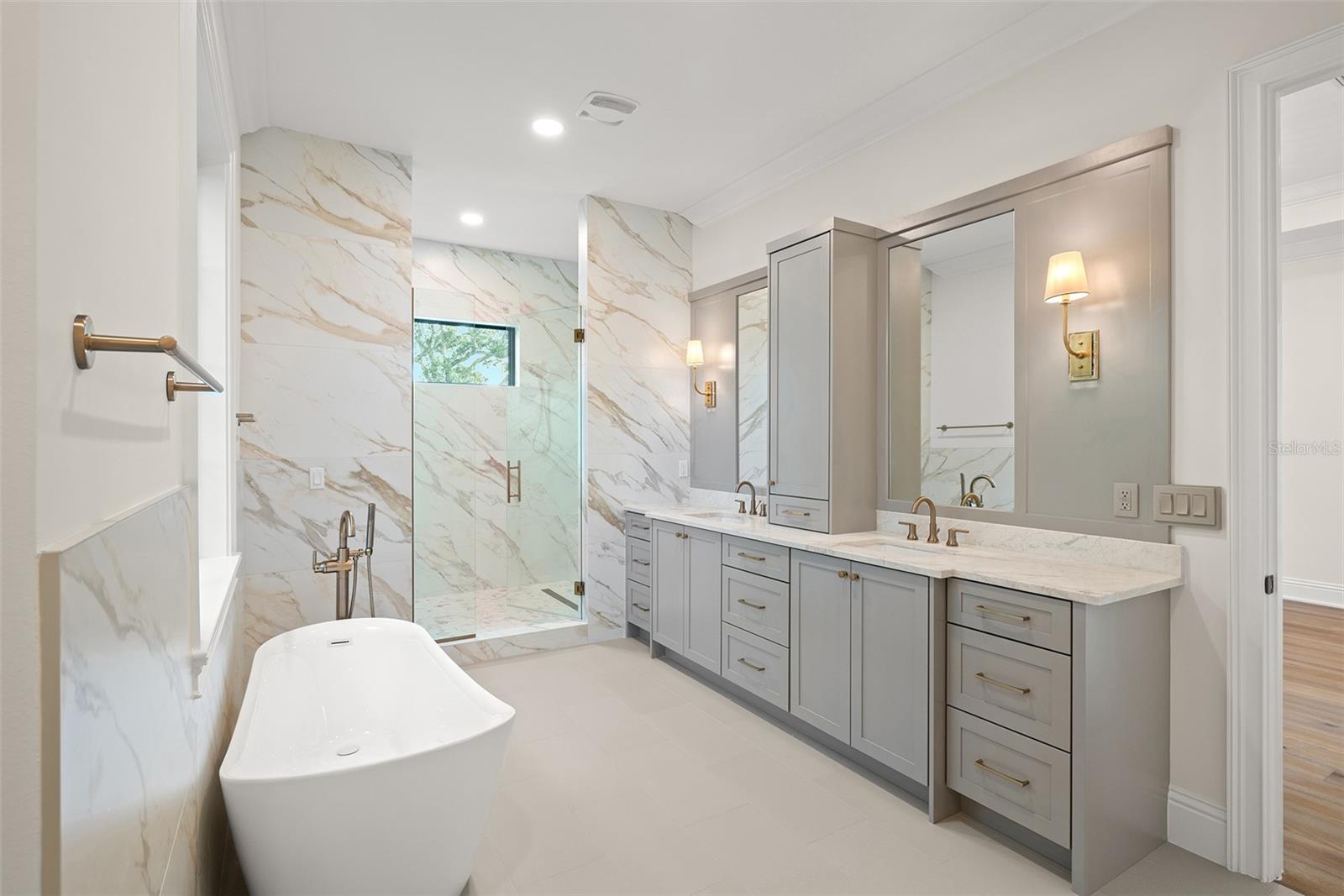 SUNSET PARK - Residential