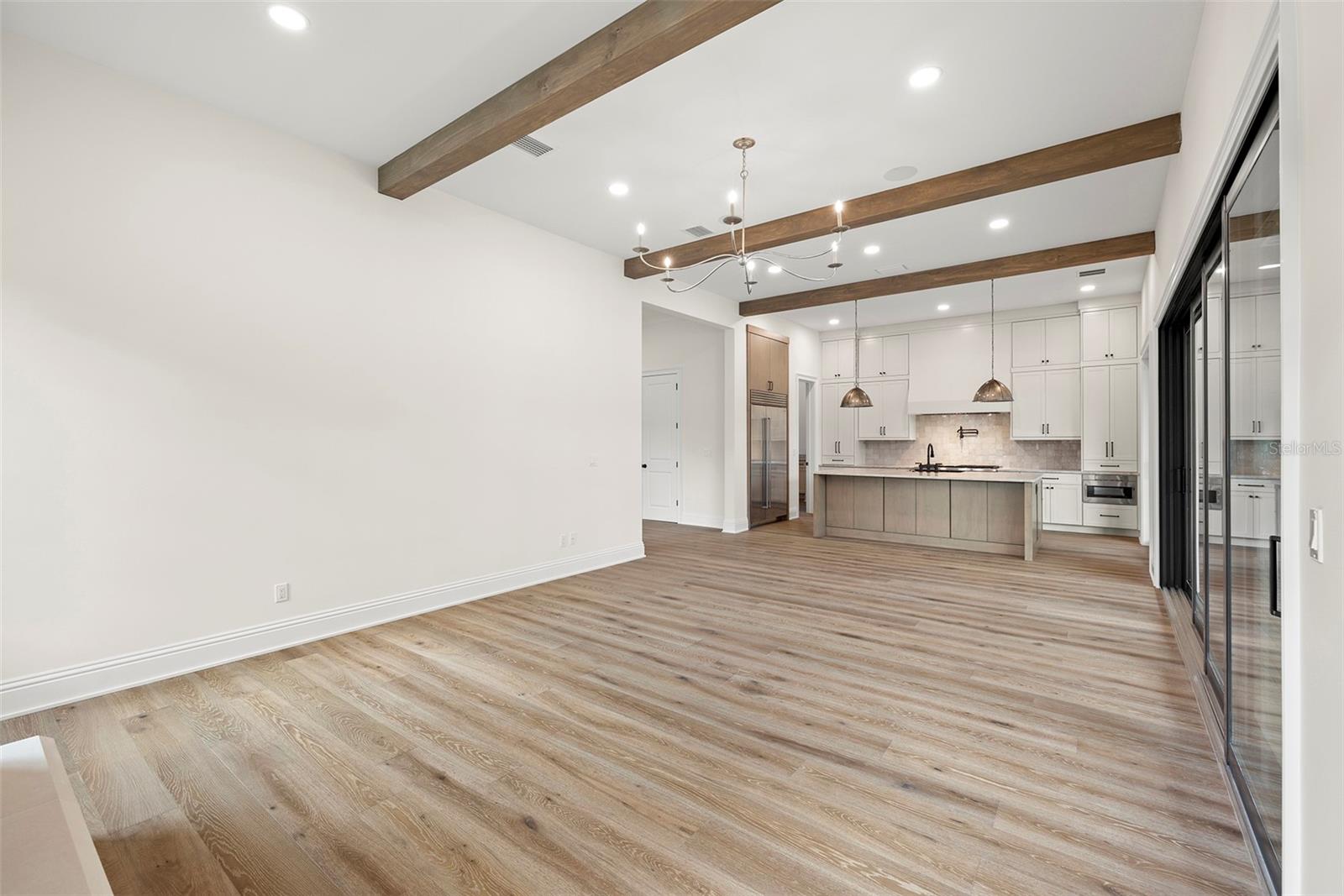 SUNSET PARK - Residential