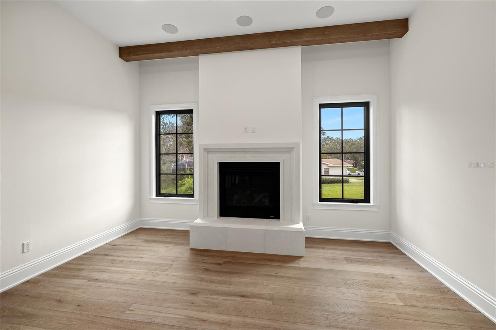 SUNSET PARK - Residential