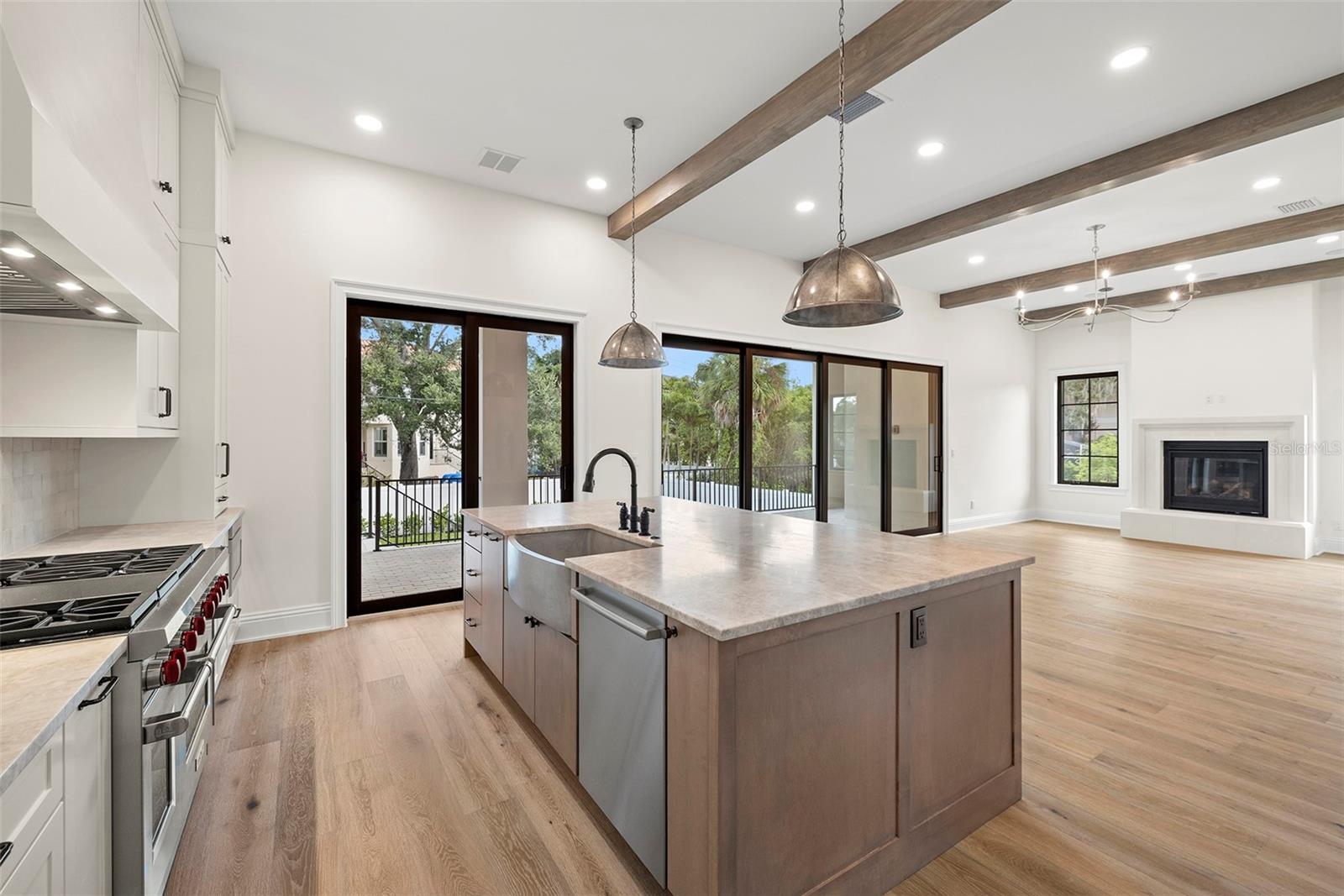 SUNSET PARK - Residential