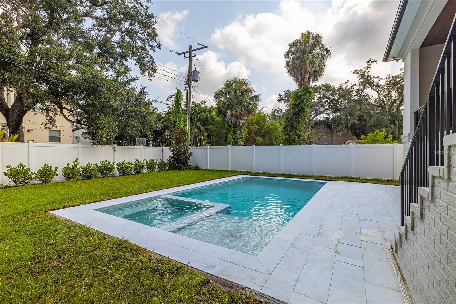 SUNSET PARK - Residential