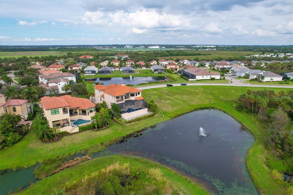 LEGENDS BAY - Residential