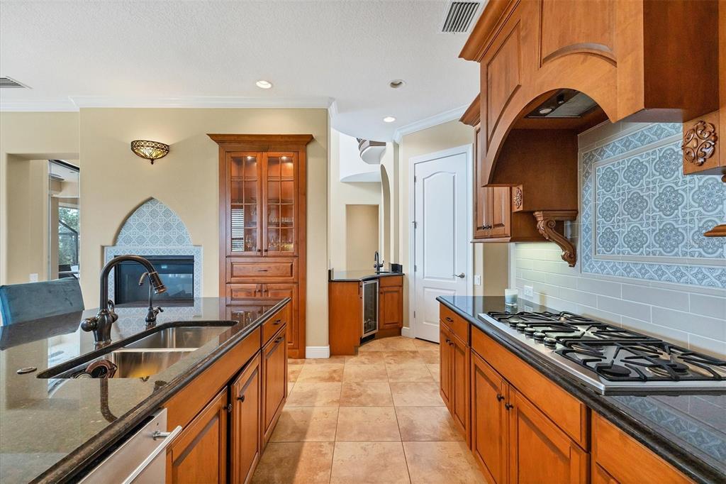 LEGENDS BAY - Residential