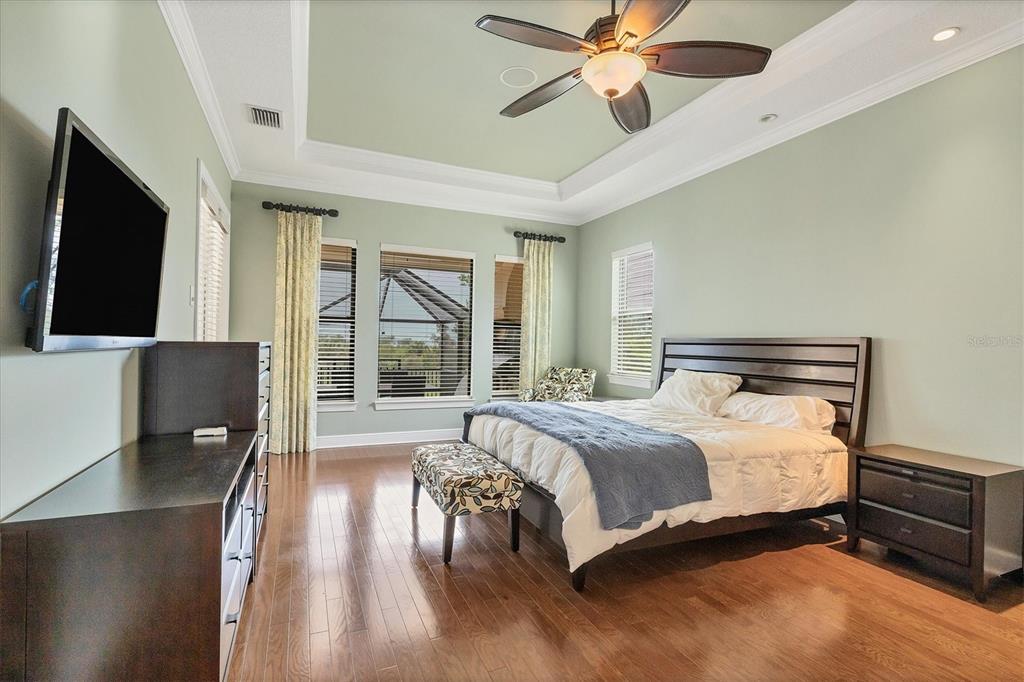 LEGENDS BAY - Residential