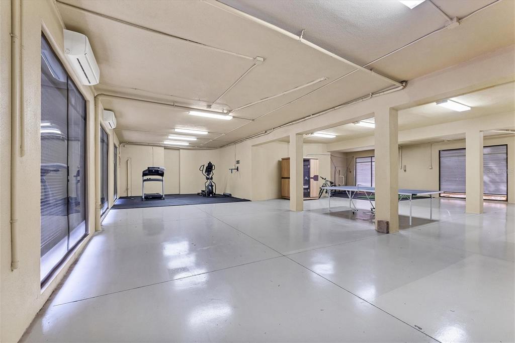 LEGENDS BAY - Residential