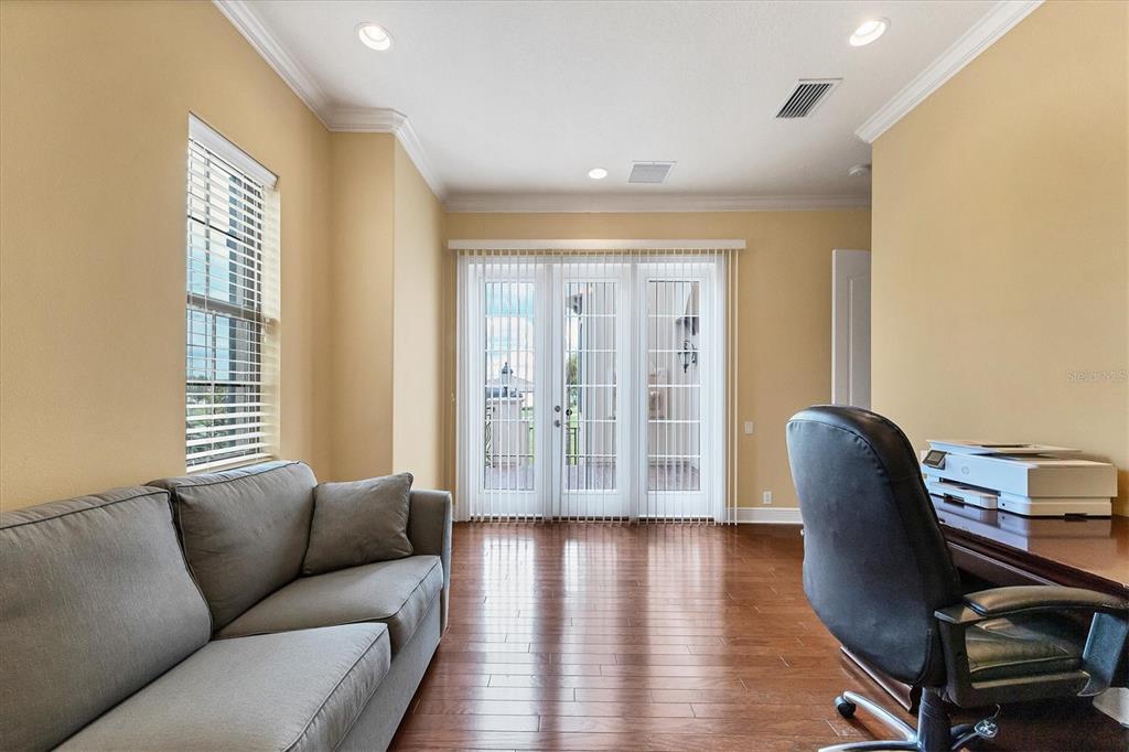 LEGENDS BAY - Residential